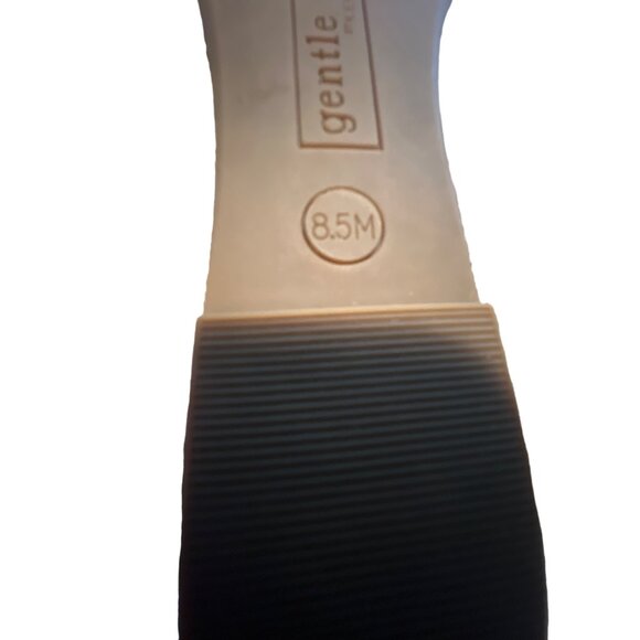 Gentle Souls Kenneth Cole suede espadrille wedges. Size 8.5 - Picture 6 of 7